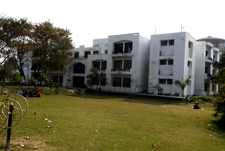 KNGI Hostel